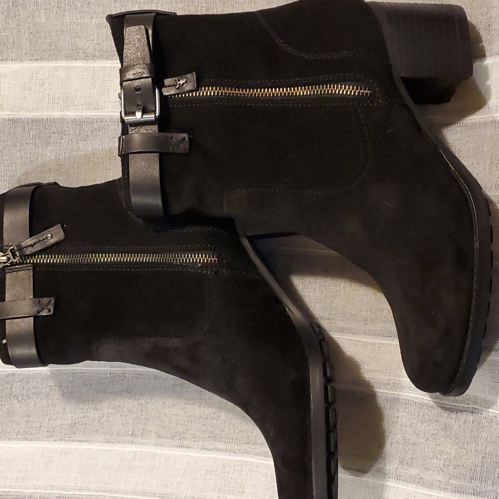 Beautiful suede waterproof booties with double zipper and leather strap detail